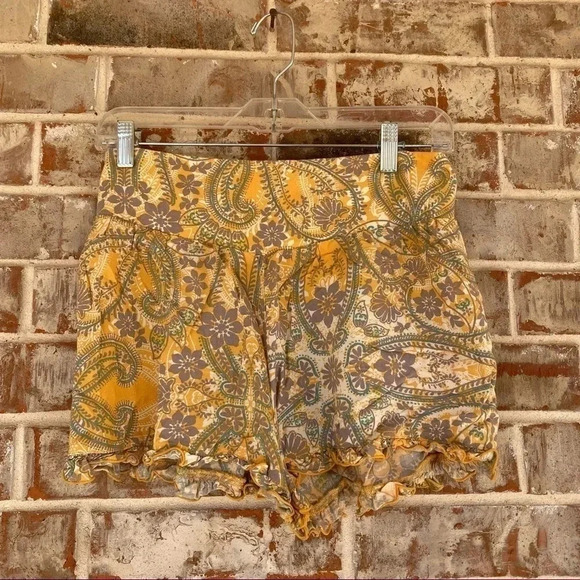 Mossimo Supply Compsny  Floral Paisley Elastic Back Ruffle Shorts - Picture 1 of 6